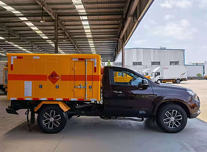 广陵爆破器材运输车