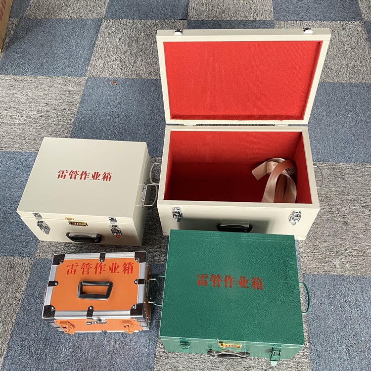 广陵爆破工程作业箱如何选择？玻璃钢与传统材质的全面对比